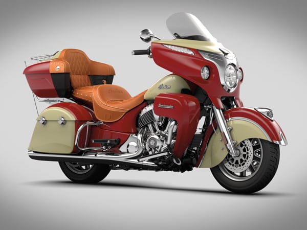 Ein Motorrad wie ein Wohnzimmer-Sessel. Desert Tan Ledersitze mit separat regelbarer Sitzheizung.