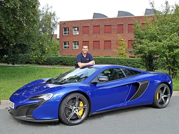 Nach dem 12C Spider im vorigen Jahr hat wanted.de-Autor Christian Sauer nun den 650S von McLaren getestet, ein ebenso spektakuläres Coupé in der neuen Lackierung Aurora Blue.