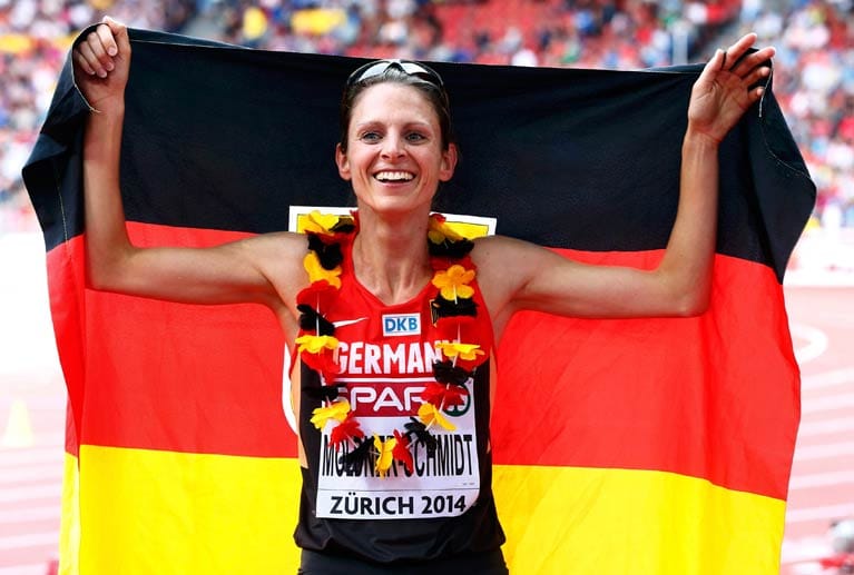 Antje Möldner-Schmidt setzte sich im Endspurt über 3000 Meter Hindernis in 9:29,43 Minuten durch. In persönlicher Bestzeit gewann sie die vierte Goldmedaille für das Deutsche Team.