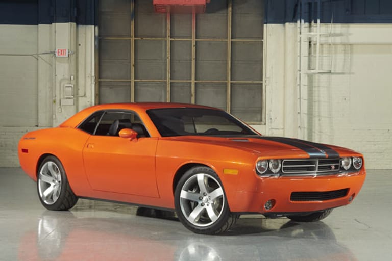 Mit einer guten Portion Retrodesign präsentierte Dodge 2006 den Challenger Concept als Studie, die so großen Anklang fand, dass der "Herausforderer" bereits zwei Jahre später den Weg zu den Händlern fand.