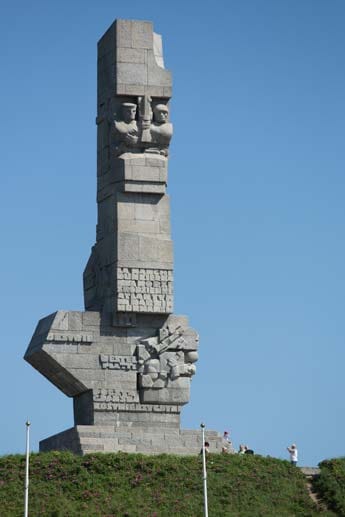 Monument gegen das Vergessen: Das Denkmal auf der Westerplatte erinnert an den Überfall der Deutschen, der den II. Weltkrieg einleitete.