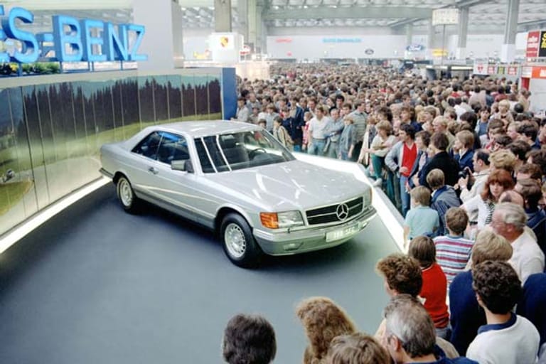 1981 wurde das Coupé vorgestellt. Die Baureihe 126 wurde mit 74.000 verkauften Autos das erfolgreichste S-Klasse Coupé aller Zeiten.