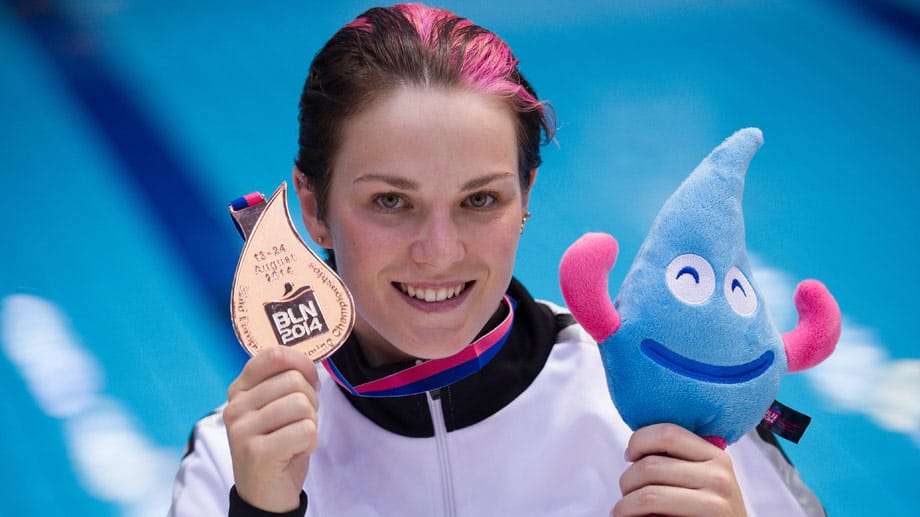 Zum Abschluss der Heim-EM in Berlin beschert Nora Subschinski den deutschen Wasserspringern die zehnte Medaille. Im Finale vom Drei-Meter-Brett holt die Lokalmatadorin mit 317,90 Punkten Bronze.