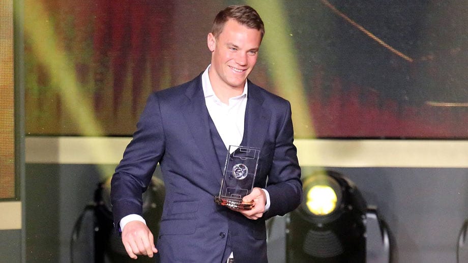 2013 wird wird die Einzelleistung von Manuel Neuer über das ganze Jahr honoriert. Er erhält die Auszeichnung als Welttorhüter.