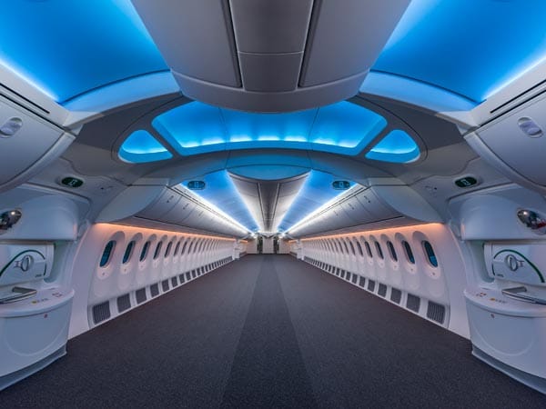 Die Boeing 787 Dreamliner kann zum Preis von über 100 Millionen Euro "nackt" für den Umbau als VIP-Jet bestellt werden.