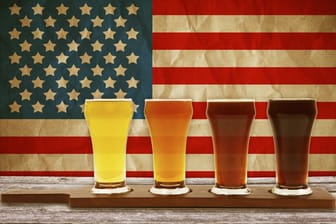 Glorious Beer Revolution: Mikro-Brauer in den USA haben Ende der Siebziger Jahre die Genuss-Revolte angestoßen.