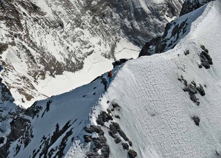 Die Expedition führten die Bergsteiger bereits am 16. und 17. April 2014 durch, die Aufnahmen wurden aber jetzt erst veröffentlicht.