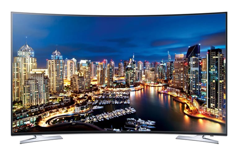 Auch Samsung hat mit dem HU 7100 und 7200 eine Modellreihe mit 4K-Technologie in Curved-Bauweise vorgestellt. Die TV kosten zwischen 2100 und 3350 Euro.