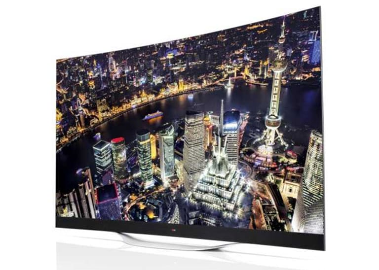 LG bringt mit den Modellen 65EC970V und 77EC980V die ersten OLED-Fernseher, die auch 4K beherrschen. Das 77-Zoll-Modell soll knapp 9000 Euro kosten.
