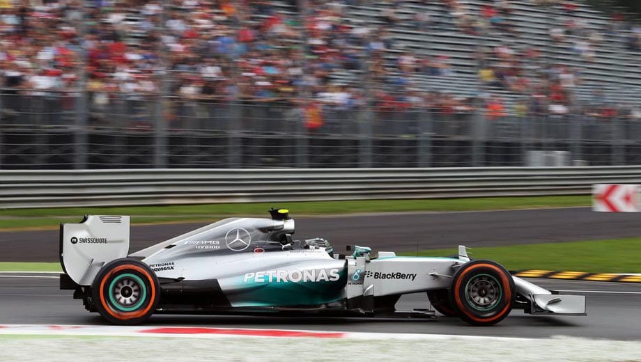 Nico Rosberg schnappt sich die Bestzeit, unterbietet die Vormittagszeit von Hamilton jedoch nicht.