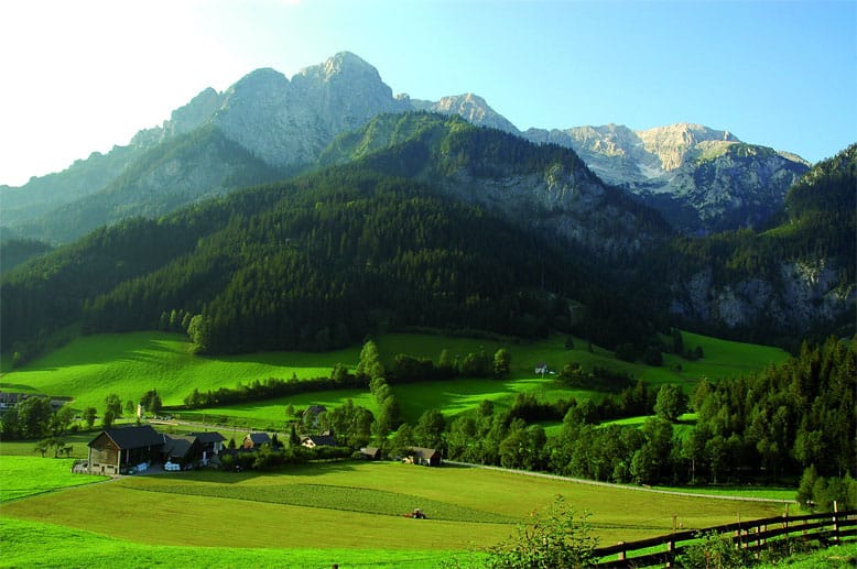 Johnsbach im Gesäuse bezeichnet der Alpenverein gar als "Kletterhimmel" und "Hochschule des Bergsteigens"