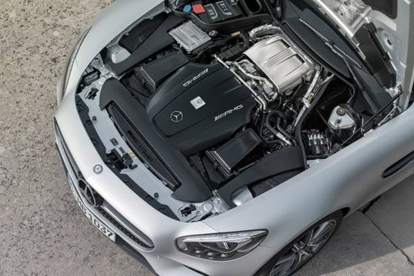 Exklusiv für den Mercedes GT S gibt es dynamische Motor- und Getriebelager.