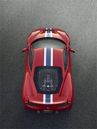 Die Variante des 458 Italia beinhaltet laut Ferrari einen der stärksten V8-Saugmotoren der Firmengeschichte. Die Motorleistung liegt bei 605 PS.