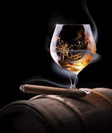 Damit steigen wir um von gemälztem Getreide zum Weinbrand. Cognac ist genau wie Whisky einer der idealen Begleiter zu einer Zigarre.