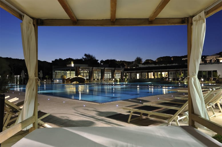 Um den Urlaub in der Toskana für Ruhe und Entspannung zu nutzen, ist das Rasena Spa im "Hotel Riva del Sole" der richtige Ort - eine Oase mit vielfältigen Anwendungen über ausgiebige Massagen und Beauty-Behandlungen.