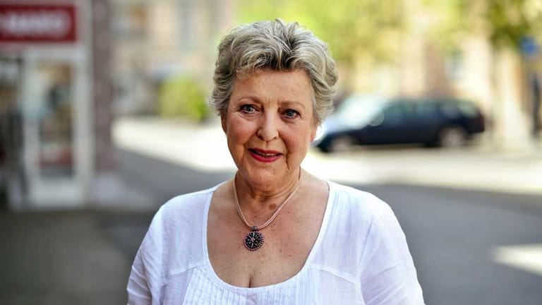 Und so sieht Marie-Luise Marjan heute aus. Seit knapp drei Jahrzehnten spielt sie nun schon die Mutter Beimer. Aber an den Ruhestand denkt die 73-Jährige noch lange nicht. "Es wird bei uns nie langweilig", verriet sie jüngst in einem Interview.