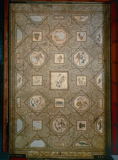 Das Dionysos-Mosaik ist eines der Prunkstücke des Römisch-Germanischen Museums. Es besteht aus 1,5 Millionen Mosaiksteinen.
