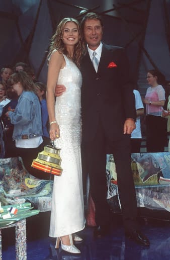 Heidi Klum und Udo Jürgens posieren anlässlich eines Fototermins zur EXPO 2000 in Hannover.