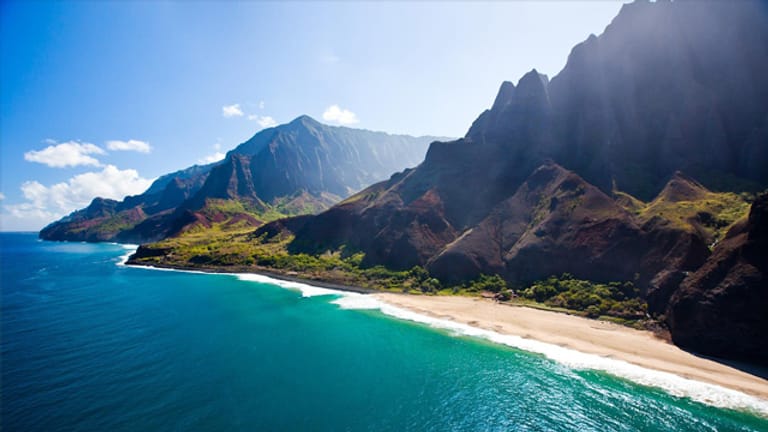 Die Napali Küste: Hier kommt die raue Schönheit der Insel Kauai besonders zum Vorschein.