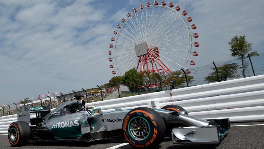 Lewis Hamilton fährt die Tagesbestzeit im zweiten Training.
