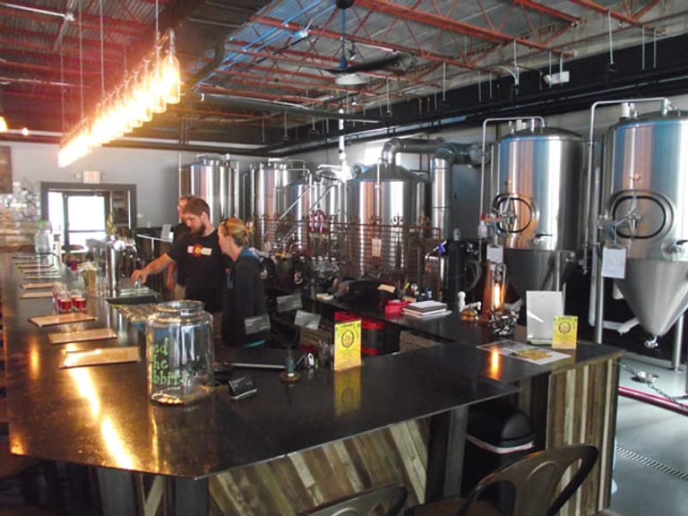 Als South Carolinas erster Brau-Pub konzentriert sich der "Taproom" der Swamp Rabbit-Brauerei voll auf Malziges mit Hopfengeschmack.