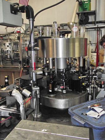 Die Abfüllanlage der Thomas Creek Brewery in Greenville: Hier ist Braumeister und Miteigentümer Bill Davis dabei ist, die Jahresproduktion von derzeit 1,7 Millionen Litern zu verdoppeln.