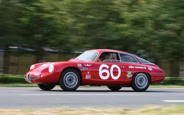 Die Alfa Romeo Giulietta Sprint Zagato mischte Anfang der 60er Jahre die Rennszene auf. Nur 217 Exemplare des schicken Renners liefen vom Band. Noch viel seltener ist die Coda-Tronca-Variante mit dem charakteristischen Heck, von der gerade einmal 30 gebaut wurden.