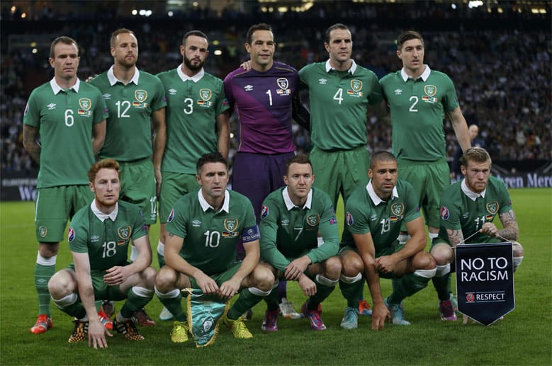 Die irische Startelf hat ein Durchschnittsalter von 29 Jahren und 318 Tagen und ist damit laut Sportdatenanbieter Opta im Schnitt fast sechs Jahre älter als das DFB-Team (23 Jahre, 334 Tage).