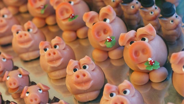 Hierzulande gilt das Schwein als typischer Glücksbringer