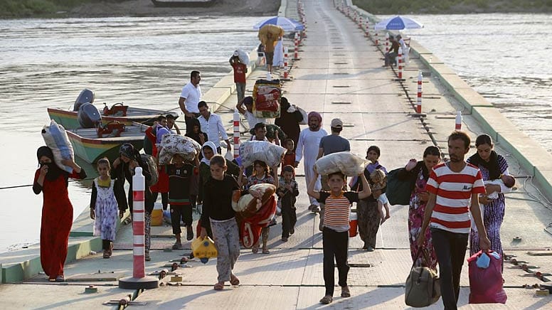 Jesiden im Sindschar-Gebirge im Nordirak auf der Flucht vor dem Terror des Islamischen Staats (IS)