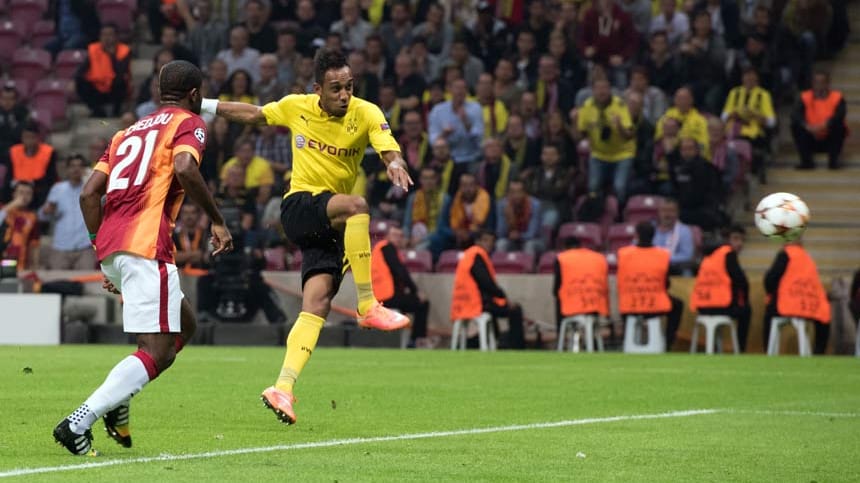 Durch zwei frühe Treffer von Pierre-Emerick Aubameyang geht der BVB schnell in Führung.