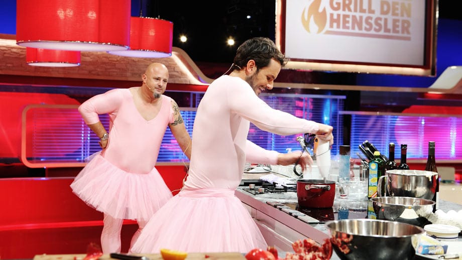 Auch TV-Jähzorn Detlef Steves trägt ein rosa Tutu.