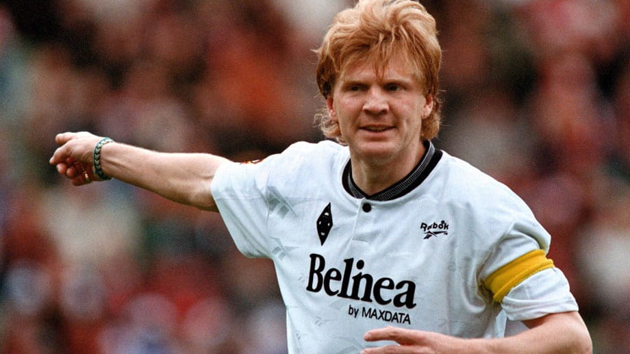 Mittelfeldstar Stefan Effenberg wechselt 1990 und 1998 gleich zweimal vom Niederrhein an die Isar, genießt aber in seiner alten Heimat weiter einen hervorragenden Ruf. Mit dem FC Bayern gewann er 2001 die Champions League. Mittelfeldstar Stefan Effenberg wechselt 1990 und 1998 gleich zweimal vom Niederrhein an die Isar, genießt aber in seiner alten Heimat weiter einen hervorragenden Ruf. Mit dem FC Bayern gewann er 2001 die Champions League.