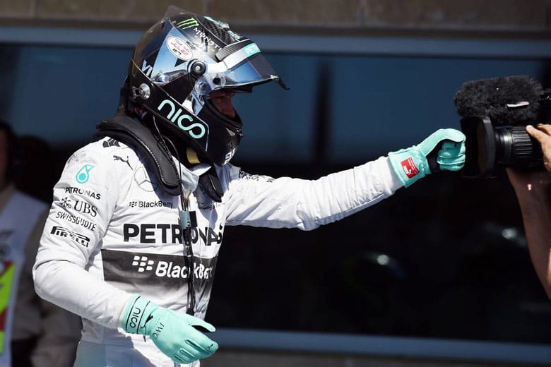 Im Qualifying jedoch schlägt Rosberg zu und holt sich die Pole Position.