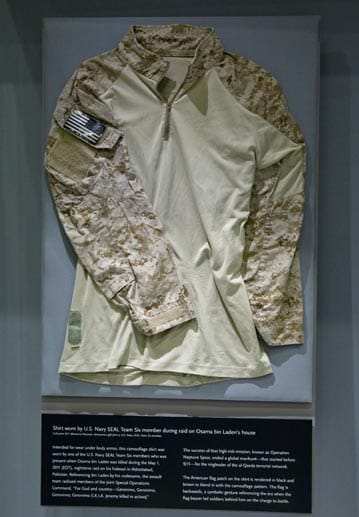 Die Uniform, die Ex-Navy-Seal Robert O'Neill bei dem Einsatz trug, wird im 9/11-Museum in New York ausgestellt.