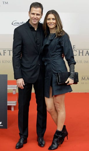 Oliver Bierhoff und seine Frau Klara bei der Premiere des WM-Films "Die Mannschaft" in Berlin.