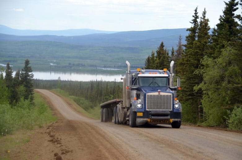 Der Highway wurde in den siebziger Jahren als Wartungstrasse für die gewaltige Trans-Alaska-Pipeline gebaut und nach einem Ingenieur benannt.