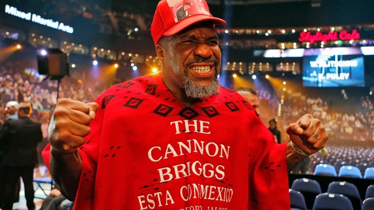 Auch Dauer-Nervensäge Shannon Briggs lässt es sich natürlich nicht nehmen, den Kampf in Hamburg zu verfolgen. Im Oktober 2010 unterlag er in der Hansestadt Vitali Klitschko nach Punkten und lässt seitdem keine Gelegenheit ungenutzt, sich für einen Fight gegen Wladimir zu empfehlen.