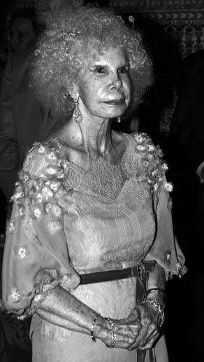 Im Alter von 88 Jahren ist Herzogin Alba am 20. November 2014 gestorben.