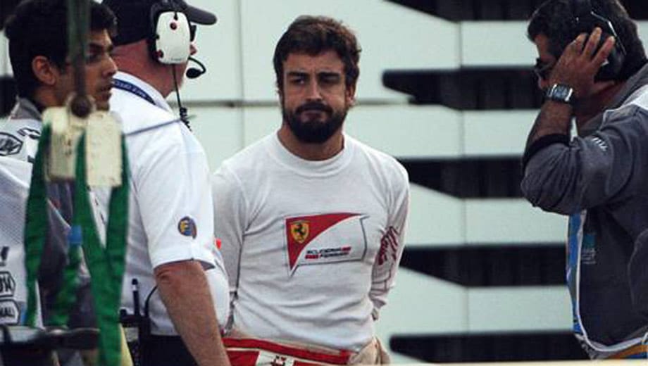 Für Fernando Alonso endet der Freitag aber noch viel schlimmer. Sein Ferrari streikt früh in der zweiten Session.