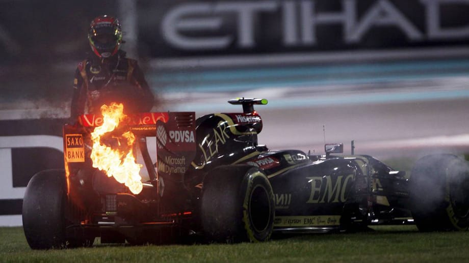 Neben dem Titelkampf sorgte der Lotus von Pastor Maldonado für Action.