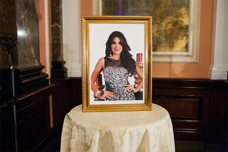 Im Eingangsbereich der Gibson Hall, dort fand die die Trauerfeier statt, war ein Foto von Maria José Alvarado aufgestellt.