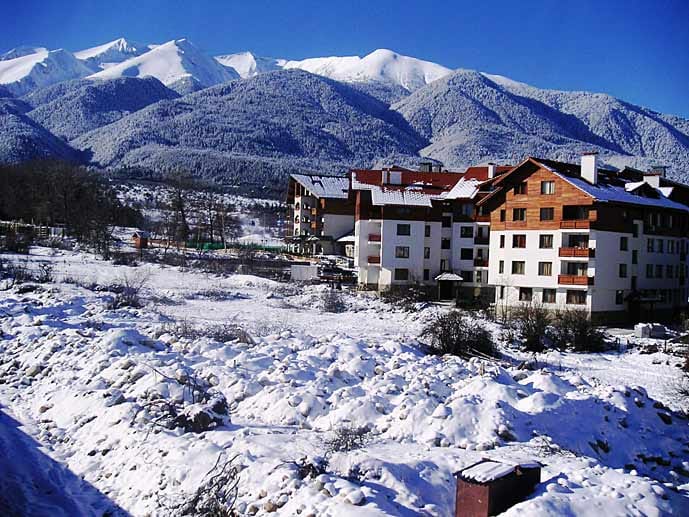 Die Ferienwohnung "Gramadeto" befindet sich im Zentrum des bulgarischen Skiortes Bansko, nur 200 Meter vom Skilift sowie fünf Minuten vom alten Dorfkern entfernt.