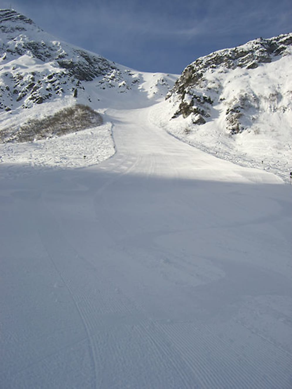 Der "Lange Zug" am Arlberg gilt bei manchen Experten als eine der steilsten präparierten Skipisten der Welt.