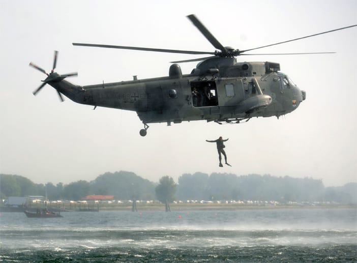 Hubschrauber vom Typ "Sea King": Für eine Flugstunde brauchen die Techniker derzeit im Schnitt 120 Stunden Zeit für die Wartung.