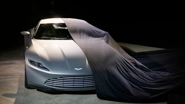 Aston Martin DB 10