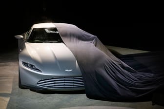 Aston Martin DB 10