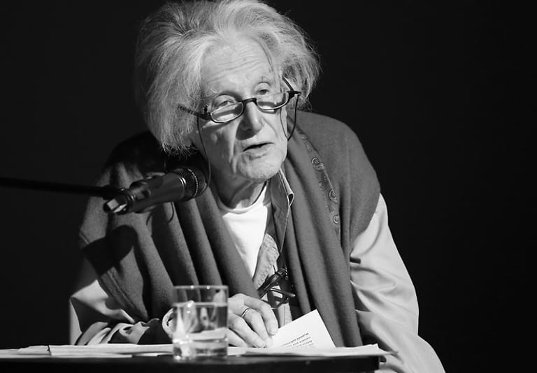 Der Schriftsteller und Publizist Ralph Giordano ("Die Bertinis") ist am Morgen des 10. Dezember im Alter von 91 Jahren gestorben.