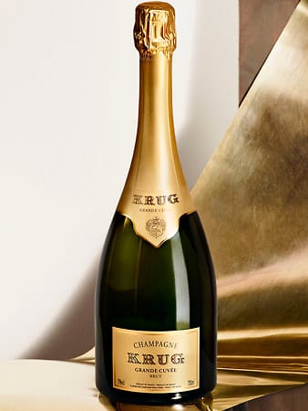 Das weltbekannte Champagnerhaus gehört mittlerweile zum Luxuskonzern Louis Vuitton Moet Hennessy. Krug wird aber weiterhin wie ein separates Unternehmen geführt und die Schaumweine haben ihren eigenen Charakter bewahrt. Obwohl es sich hier nur um den "Basiswein" handelt, ist dieser Champagner einer der besten Weine der Region. Für 165 Euro kann man ihn bei Hawesko kaufen.