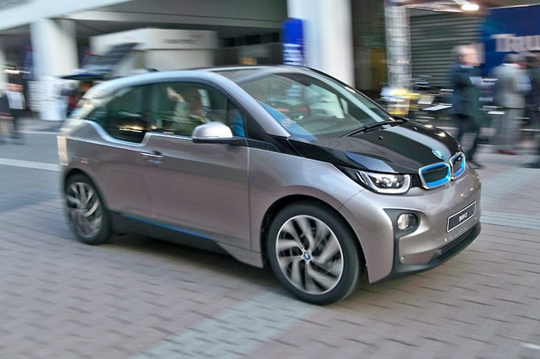 Exklusiver Elektro-Sprinter: Der BMW i3 bietet mit die Fahrleistungen, gehört aber zu den teuersten Fahrzeugen in der Kompaktklasse.